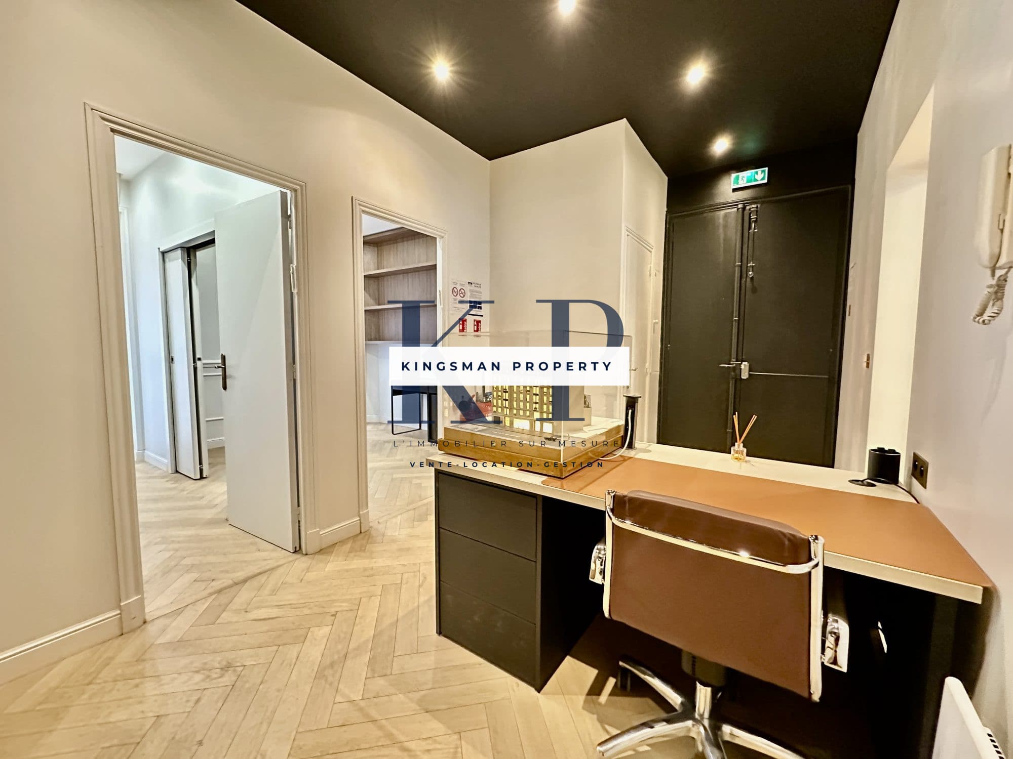 Immobilier Professionnel à louer Neuilly-sur-Seine · photo 6