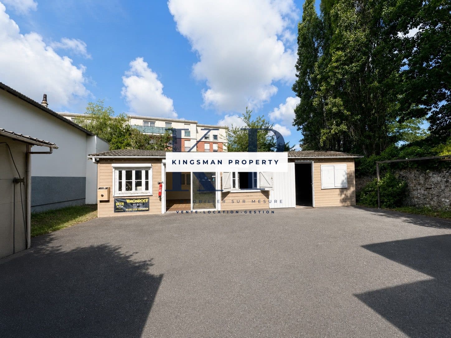 LOCAL D'ACTIVITÉ AVEC COUR PRIVATIVE – VILLEMOMBLE · photo 2