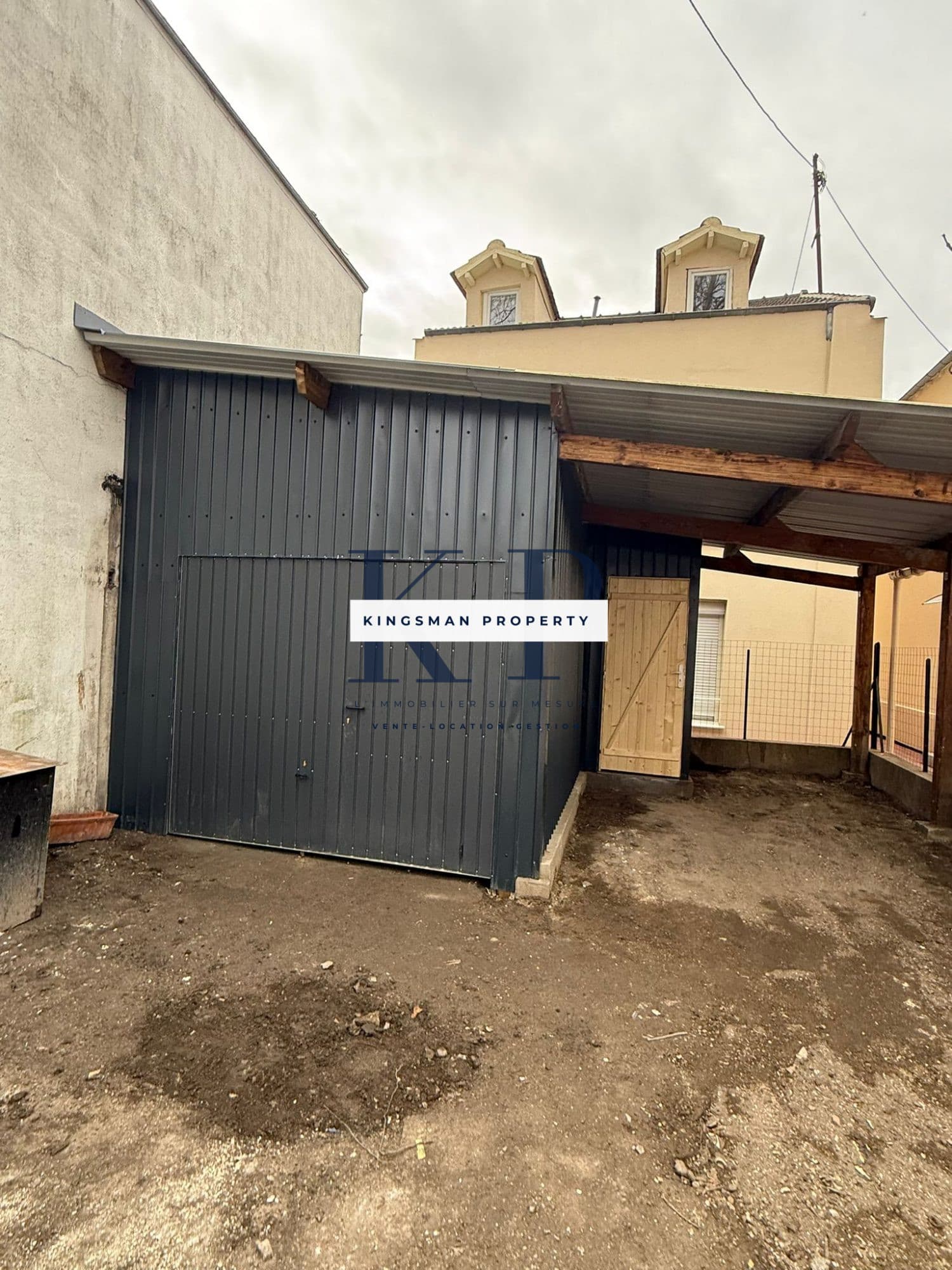 Local d'activité - Rangement - 50m² · photo 1
