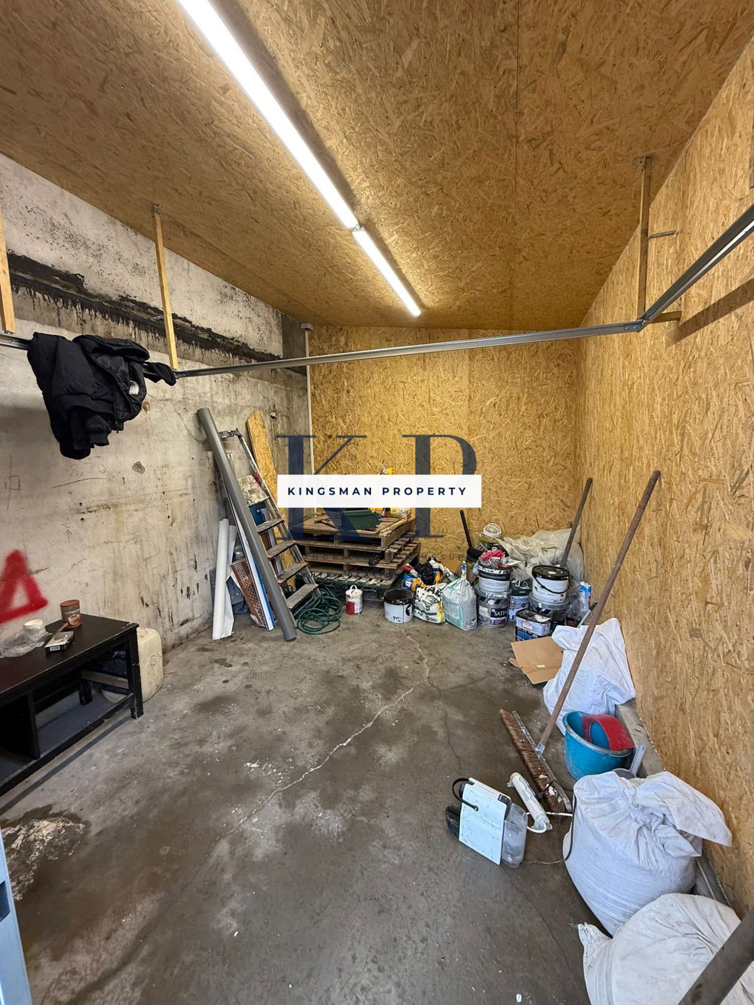 Local d'activité - Rangement - 50m² · photo 8
