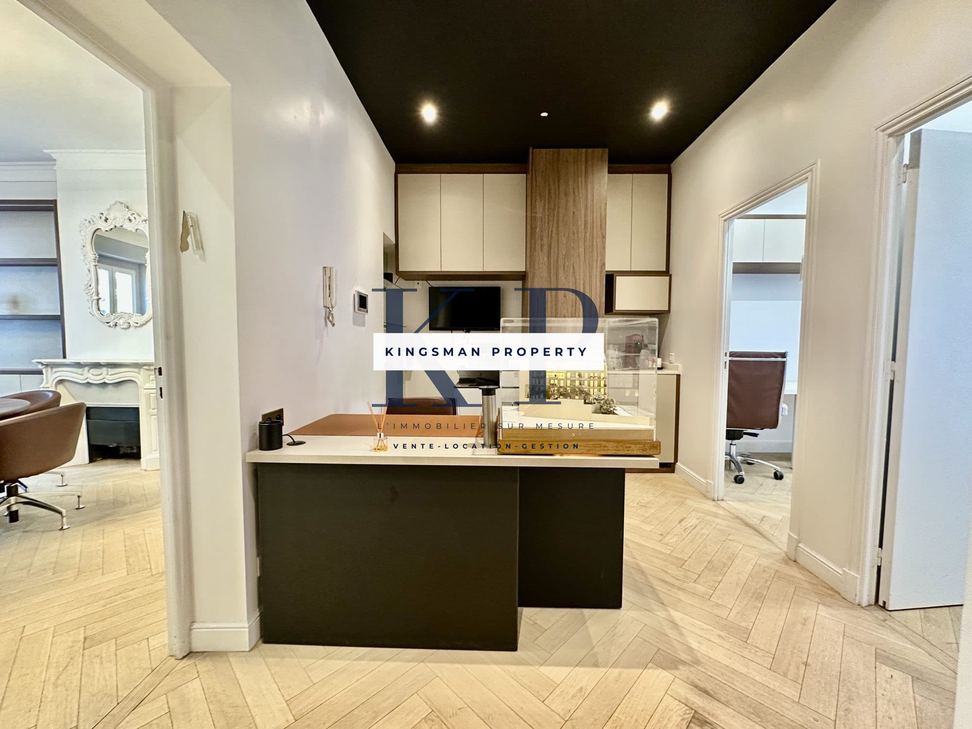 Immobilier Professionnel à louer Neuilly-sur-Seine · photo 2