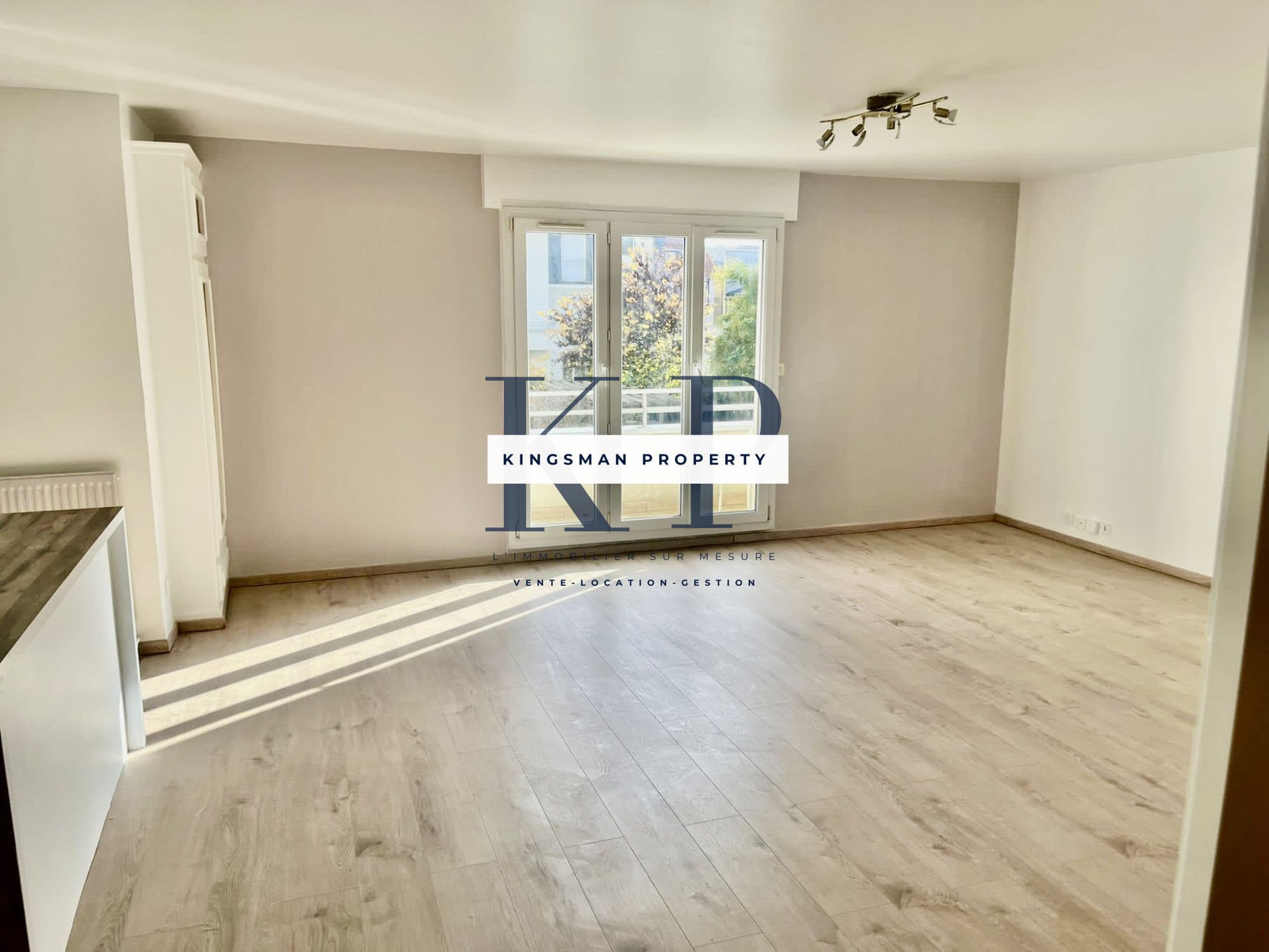 Duplex familial avec balcon, box et parking – Poissy (44 bd Robespierre) · photo 4